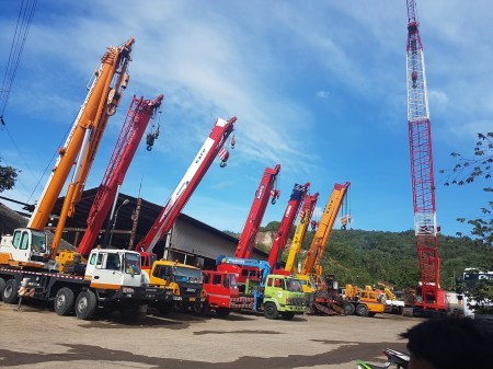 Rental crane kalimantan